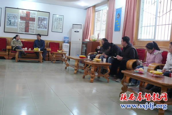 西北大学东方宗教研究所李立安教授来圣经学校访问交流