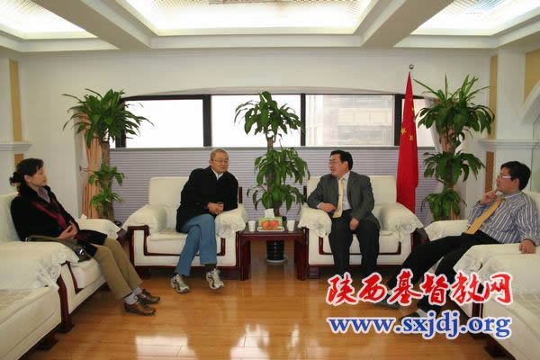 省人大民宗侨外工委主任张启钧一行来我会进行走访