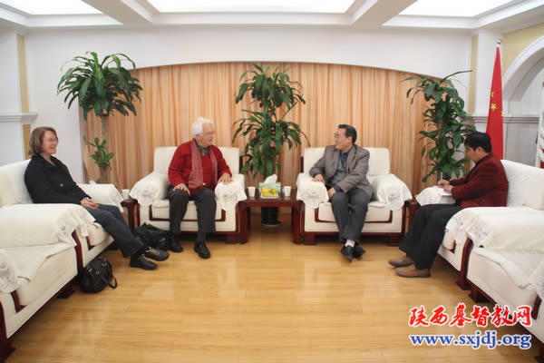 省基督教两会接待挪威尤约翰牧师一行