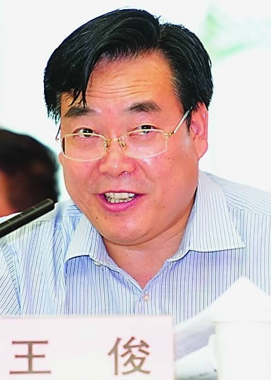 陕西省各界人士纪念中国共产党成立九十周年座谈会发言摘登：主动作为  服务社会