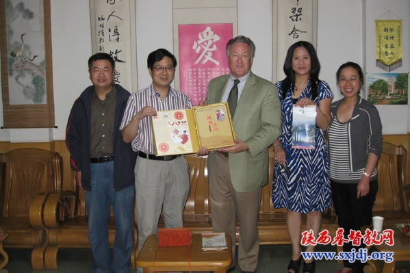 省基督教两会接待美国金伍德牧师一行