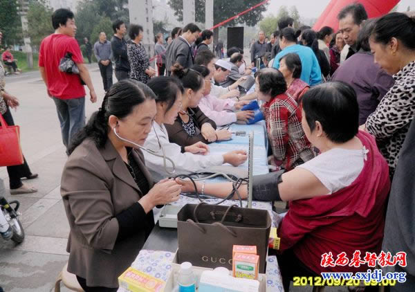 韩城市基督教会积极开展“慈爱人间，五教同行”宗教慈善周活动(图4)