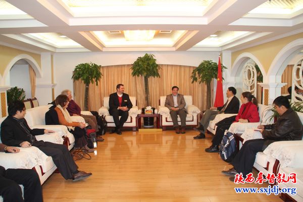 美国基督会代表一行来我省教会访问