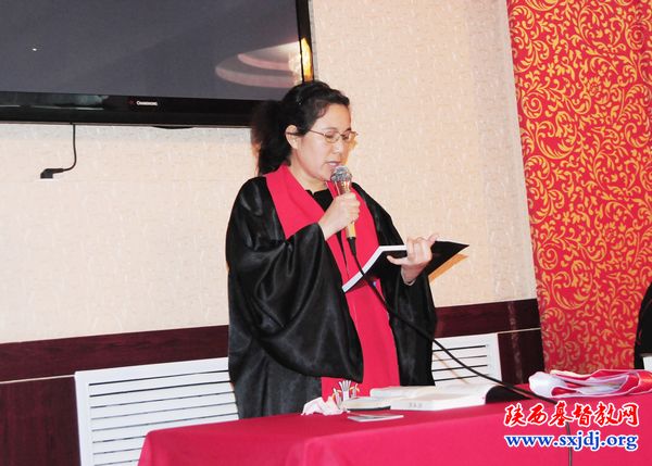 省两会在延安市延川县举行圣职按立典礼