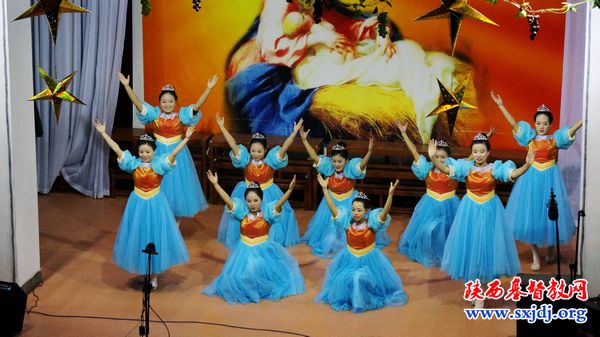 陕西圣经学校举办“耶稣——生命的光”圣诞崇拜汇演