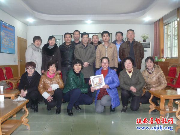 铜川市王益区基督教会来圣经学校祝贺佳节