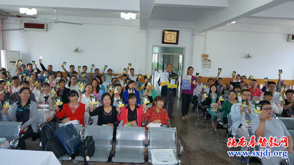 香港福音证主协会总干事访问陕西圣经学校(图3)