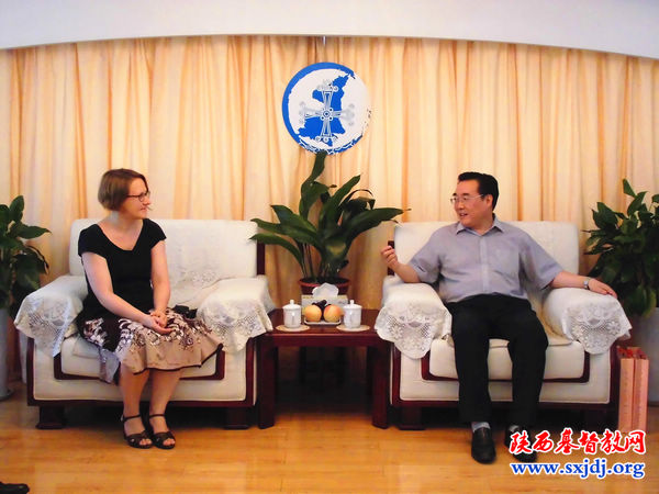 芬兰福音信义会麦林娜女士访问我会