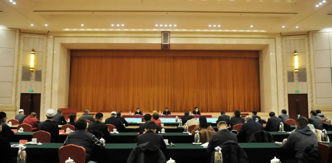 首届全国宗教界先进集体和先进个人表彰大会在京召开