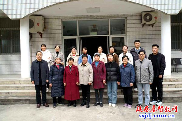 蒲城县基层教会向陕西圣经学校奉献爱心