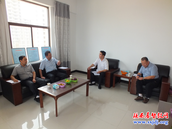 渭南市人大主任王耀利等一行视察市基督教两会