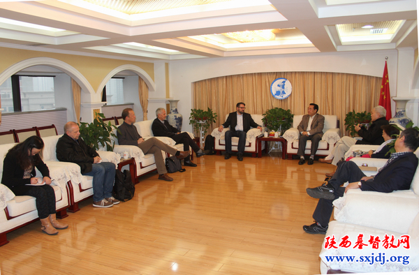 挪威圣约教会韦福乐牧师一行访问我省教会