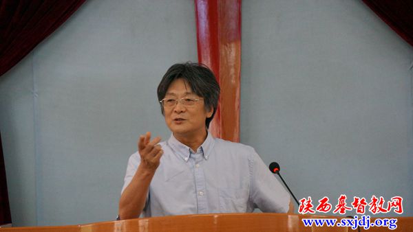 中国基督教协会副会长、总干事阚保平牧师莅临陕西圣经学校作讲座