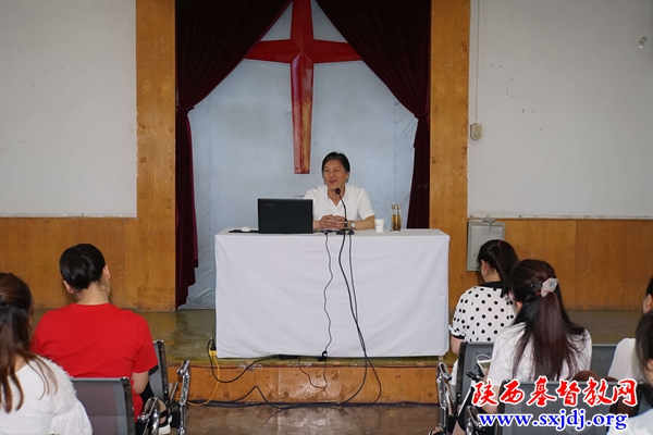 践行社会主义核心价值观，推动基督教中国化——圣经学校邀请西北政法大学刘进田教授作“社会主义核心价值观解读”讲座(图1)