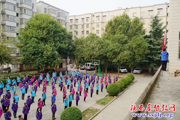 喜迎国庆  爱国爱教  全省各地教会升挂国旗(图2)