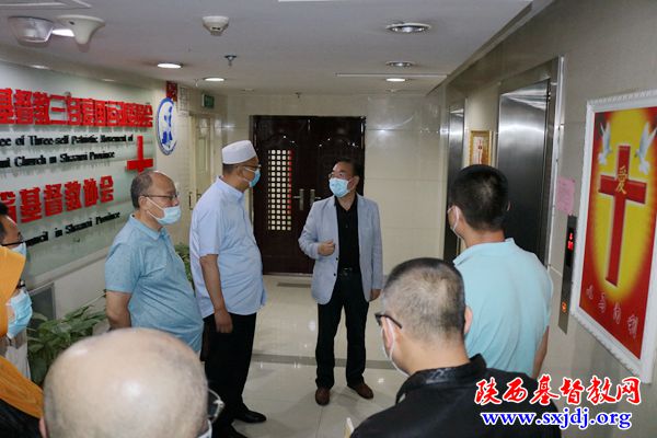 省基督教两会主要同工接待省伊斯兰教协会刘瑞林副会长一行(图5)