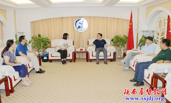 省基督教两会接待爱德基金会沈展清牧师