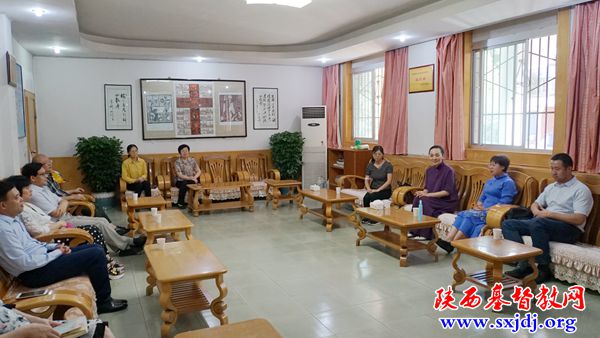 省民宗委专职委员李秦川女士一行莅临陕西圣经学校视察工作