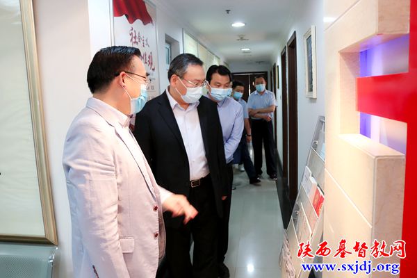 省民宗委主任董劲威一行走访省基督教两会(图9)