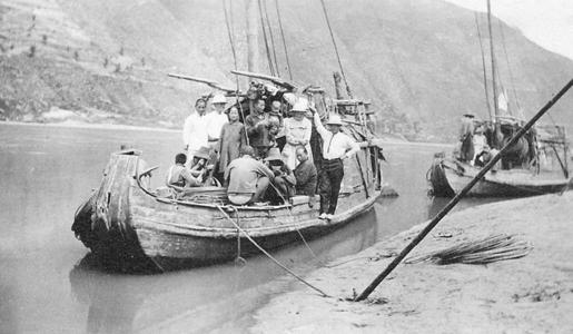 一次访问成就的历史映像——中国电影史上第一部彩色民俗纪录片(图2)